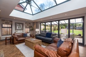 Lounge- click for photo gallery